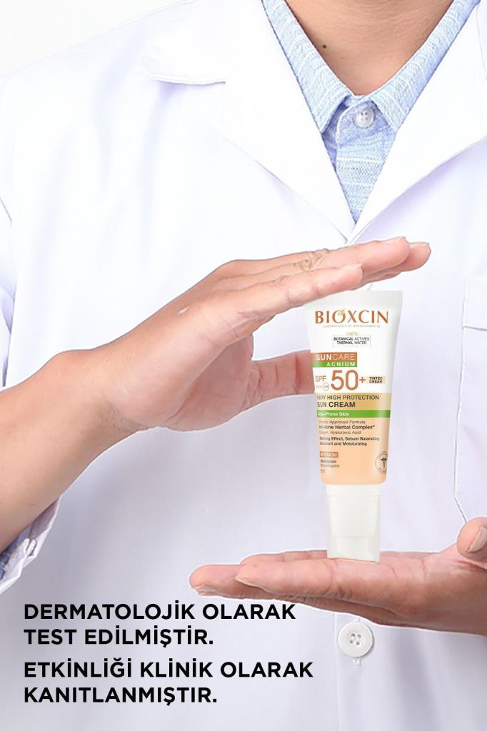 Bioxcin Sun Care Akneye Eğilimli Ciltler Için Renkli Güneş Kremi 50 Spf